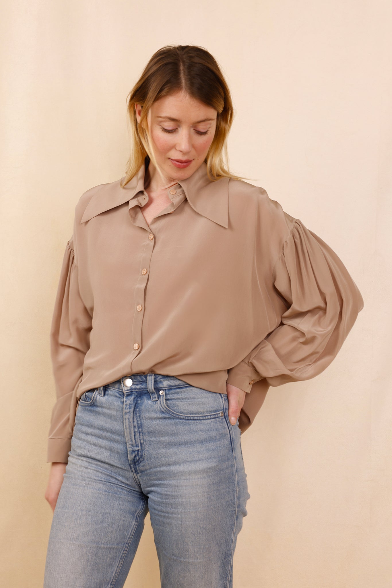 LUCCIANA Grand Col - Nude - 100% Soie