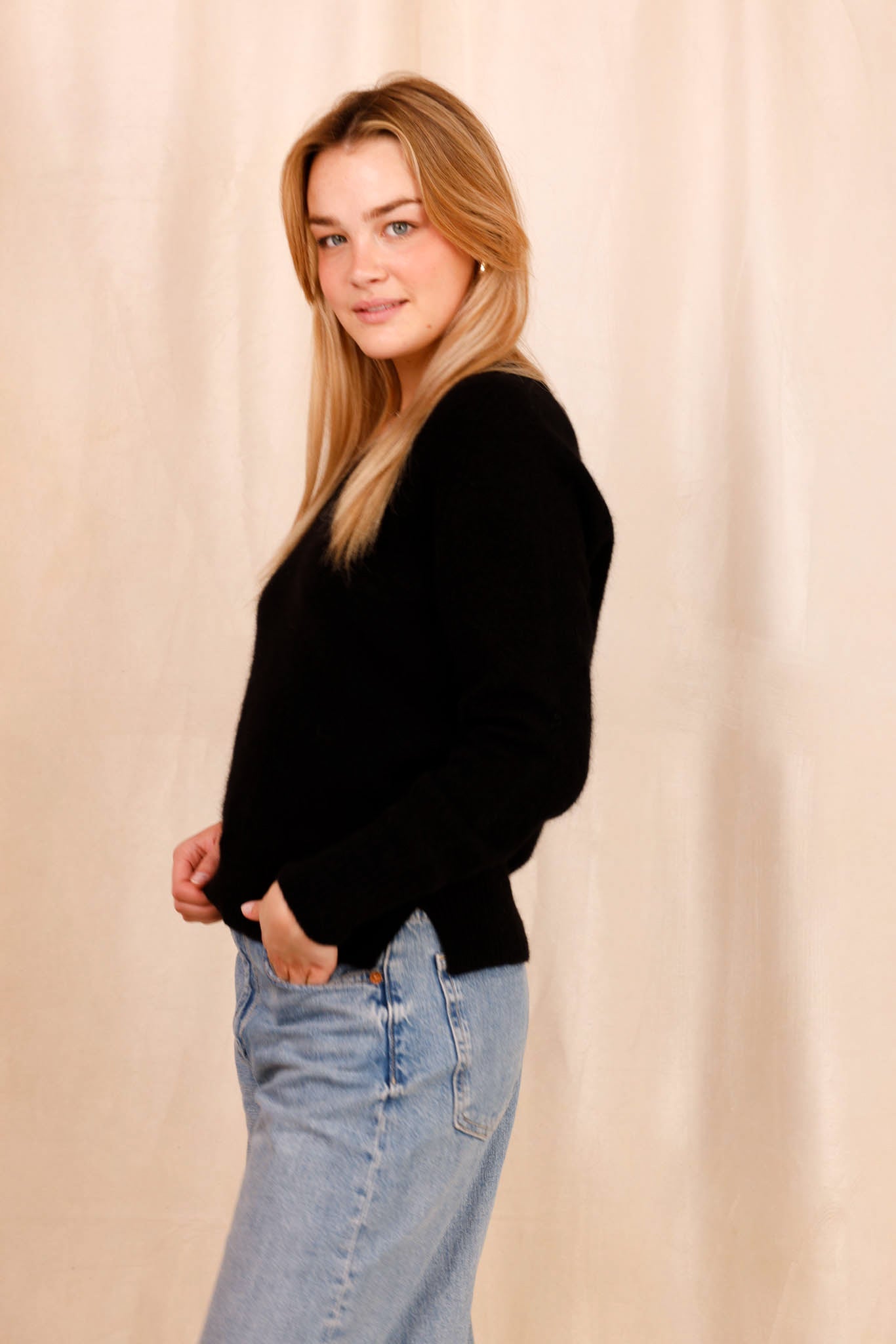 Pull MARIE noir - Baby Alpaga & laine vierge - HORTENCE