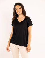 SAVANAH V-Neck T-Shirt Black - Lyocell