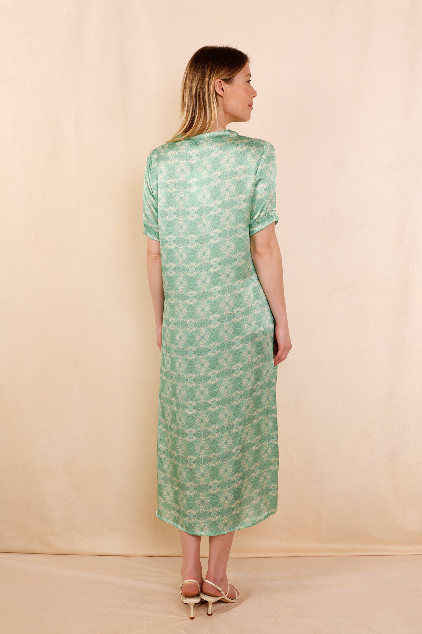 Robe TADASANA  Green Flowers - 100% Soie