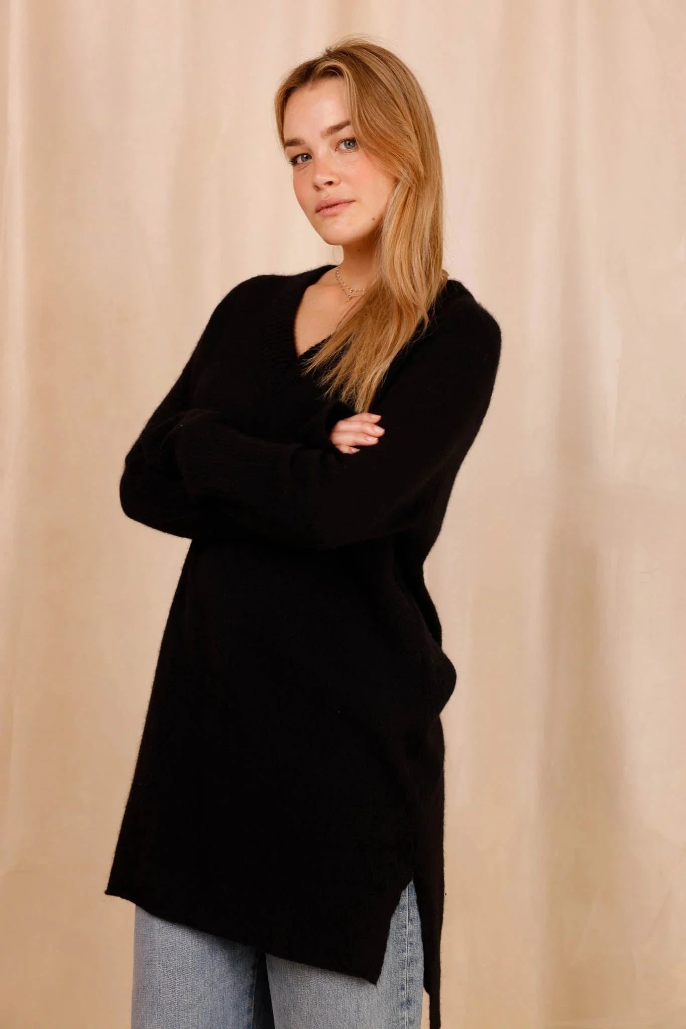 Pull CHARLOTTE noir - Baby Alpaga & laine vierge - HORTENCE