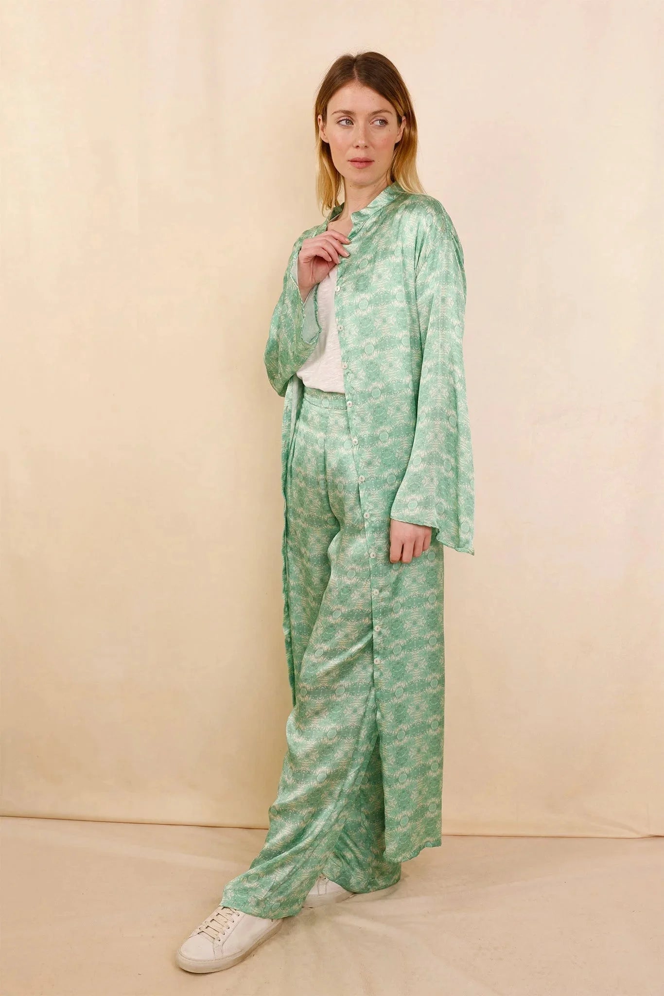 Robe - Kimono MONA green flowers - 100 % Soie - HORTENCE