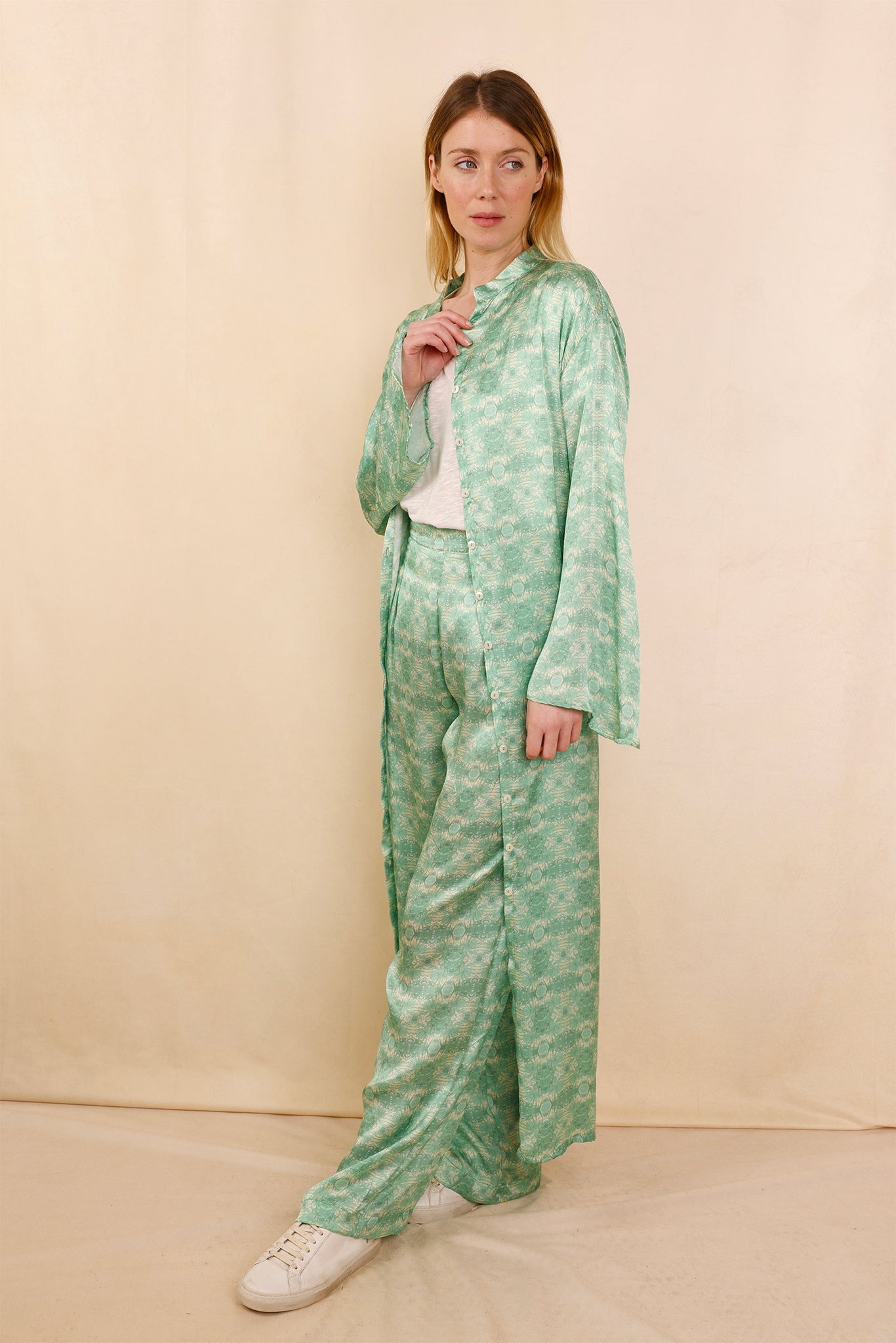 Robe - Kimono MONA green flowers - 100 % Soie - HORTENCE